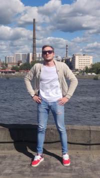 Александр Антонов