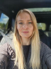 Анна Зиновьева