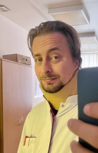 Александр Иванов