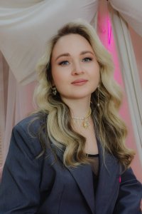 Анна Сарафанова